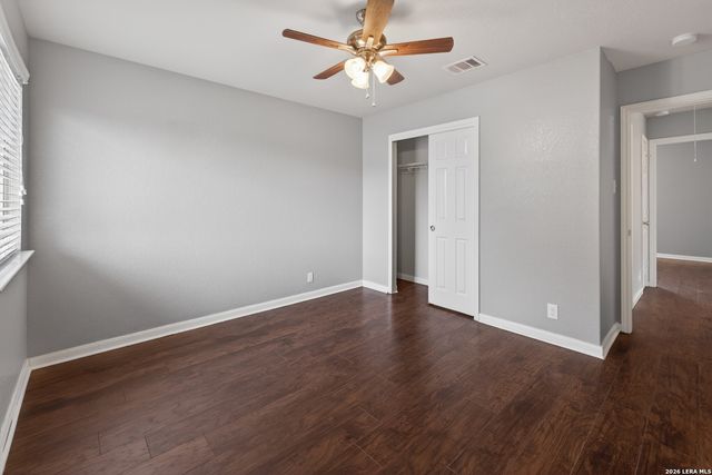 918 LAUREN ST, New Braunfels, TX 78130