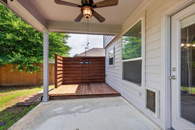 918 LAUREN ST, New Braunfels, TX 78130