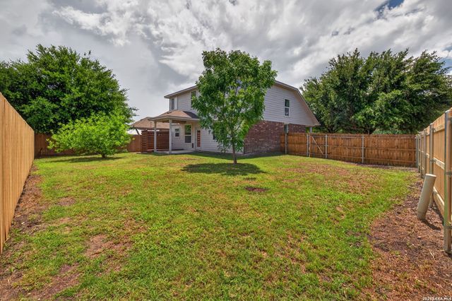 918 LAUREN ST, New Braunfels, TX 78130