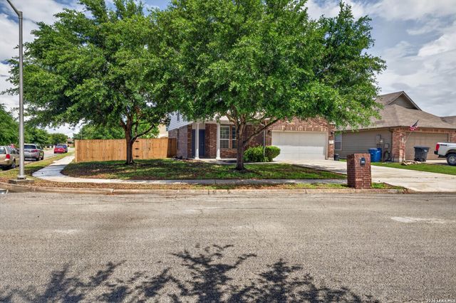 918 LAUREN ST, New Braunfels, TX 78130