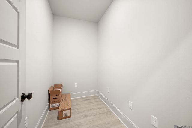 7258 Riverbank Dr, Denham Springs, LA 70706