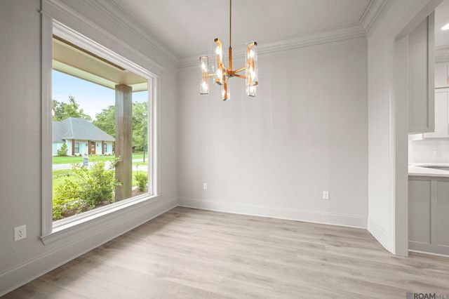 7258 Riverbank Dr, Denham Springs, LA 70706