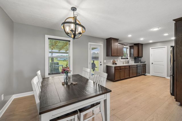 2892 Highway 52, E, Lafayette, TN 37083