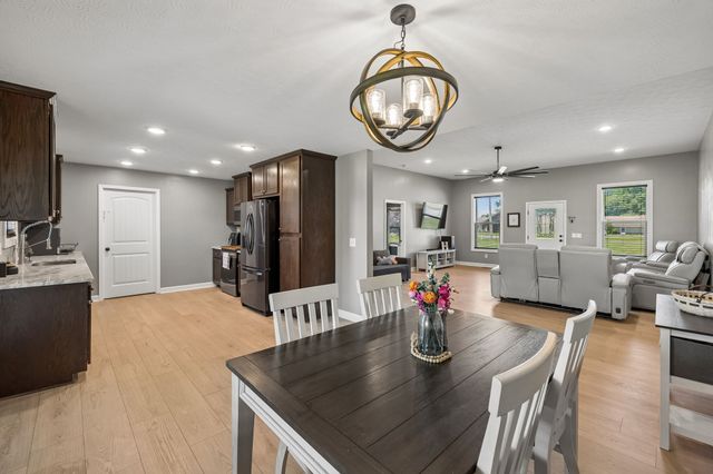 2892 Highway 52, E, Lafayette, TN 37083