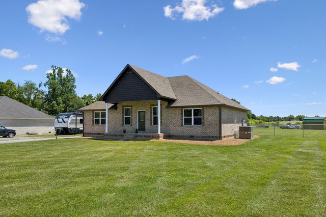 2892 Highway 52, E, Lafayette, TN 37083