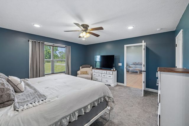 2892 Highway 52, E, Lafayette, TN 37083