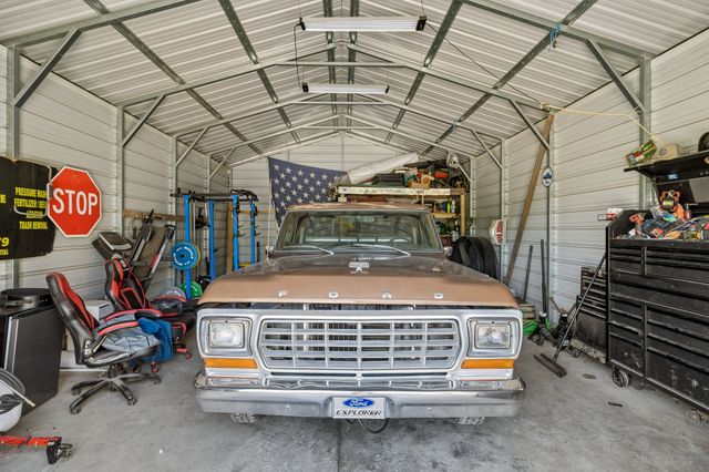2892 Highway 52, E, Lafayette, TN 37083