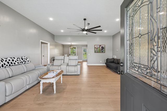 2892 Highway 52, E, Lafayette, TN 37083