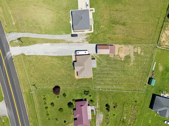 2892 Highway 52, E, Lafayette, TN 37083