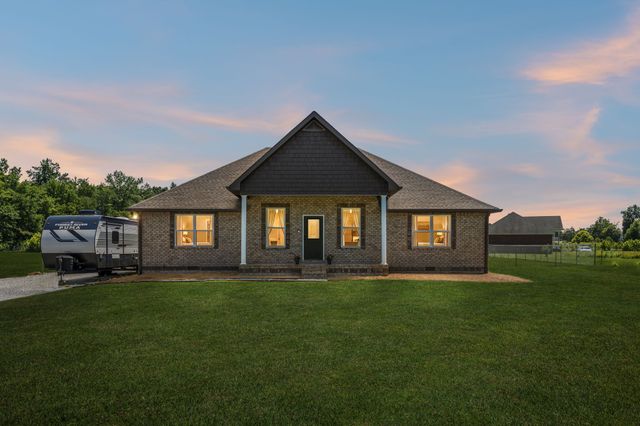 2892 Highway 52, E, Lafayette, TN 37083