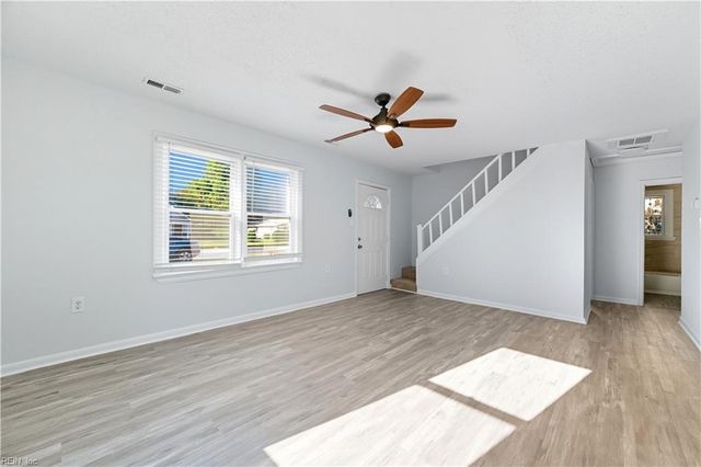 1120 N Mallory ST, Hampton, VA 23663