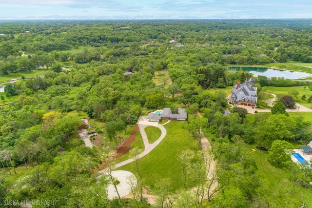 312 Ridge Road, Barrington Hills, IL 60010