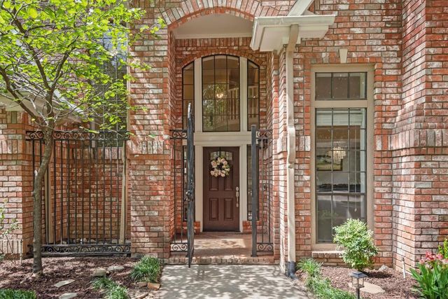 3 Warbler Place, The Woodlands, TX 77381