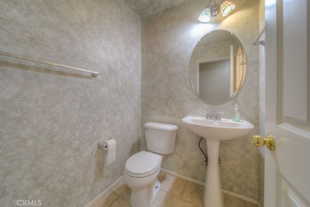 1036 Meadowlake Lane, Lake Elsinore, CA 92530