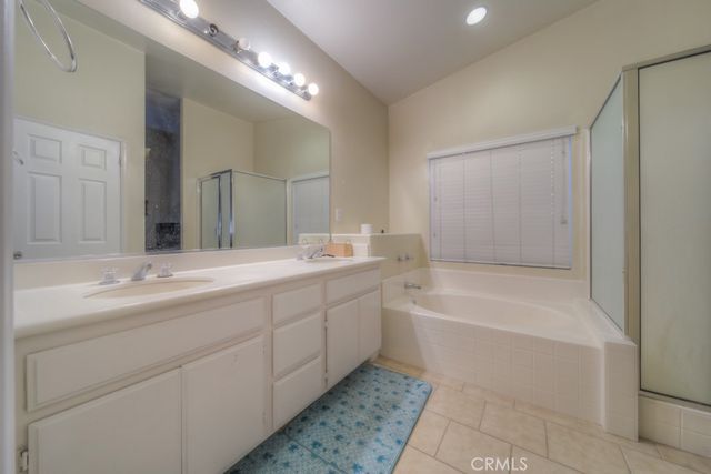 1036 Meadowlake Lane, Lake Elsinore, CA 92530