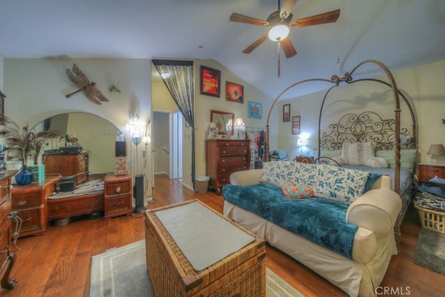 1036 Meadowlake Lane, Lake Elsinore, CA 92530