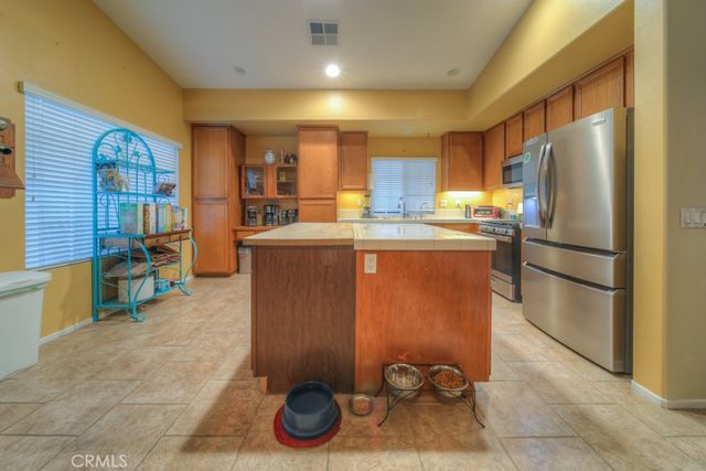 1036 Meadowlake Lane, Lake Elsinore, CA 92530