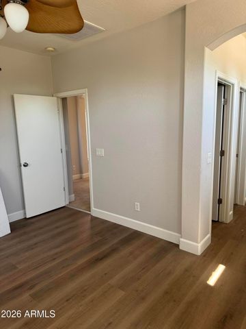 2706 E Longhorn Place, Chandler, AZ 85286