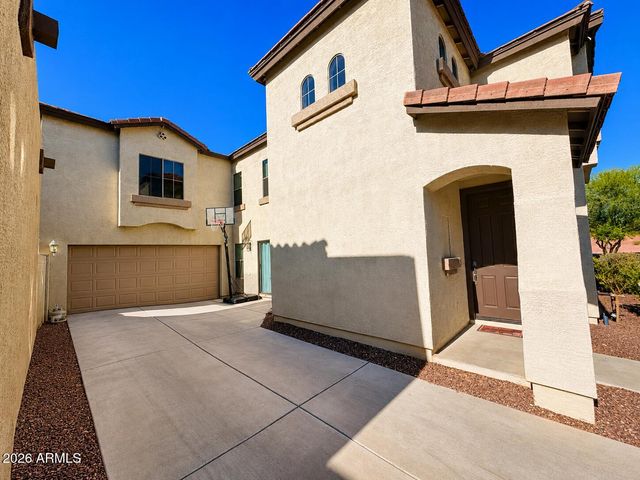 2706 E Longhorn Place, Chandler, AZ 85286
