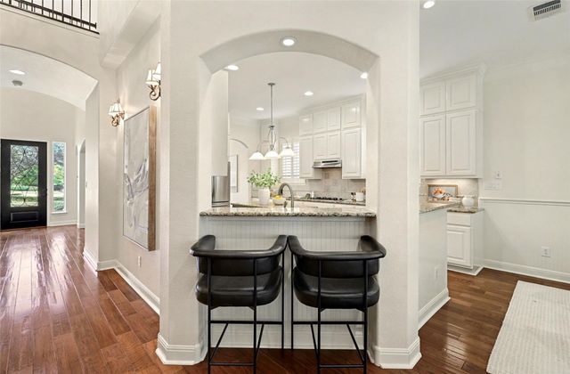 10201 Loxley LN, Austin, TX 78717