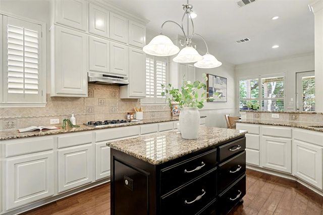 10201 Loxley LN, Austin, TX 78717