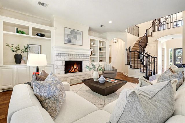 10201 Loxley LN, Austin, TX 78717