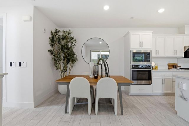 2960 Sanor 106, Santa Clara, CA 95051
