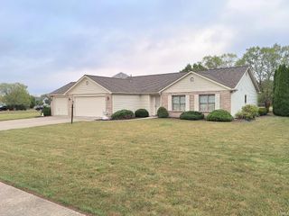 2306 Laforge Lane, Auburn, IN 46706