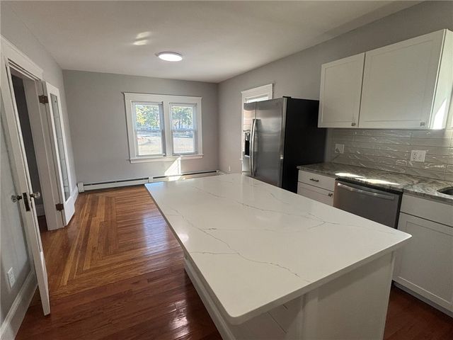 61 Warwick Avenue, Cranston, RI 02905