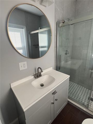 61 Warwick Avenue, Cranston, RI 02905