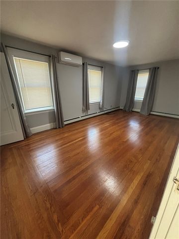 61 Warwick Avenue, Cranston, RI 02905