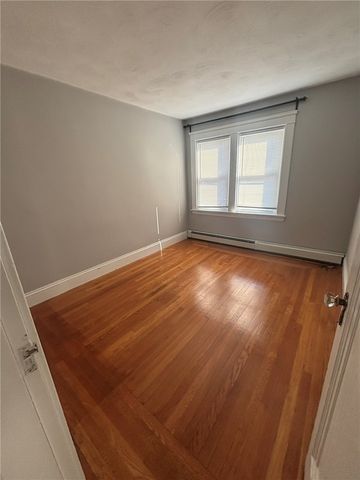 61 Warwick Avenue, Cranston, RI 02905