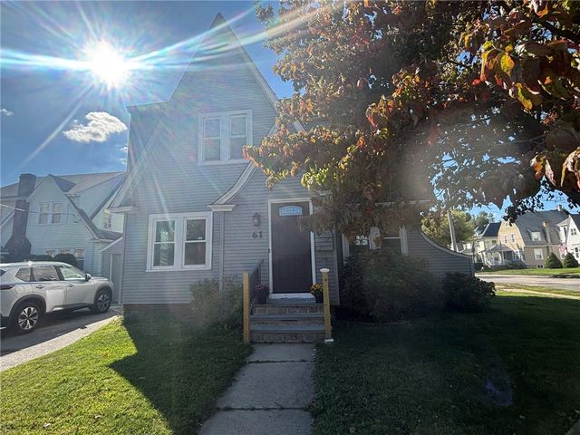 61 Warwick Avenue, Cranston, RI 02905