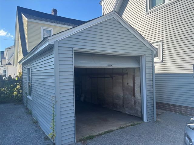 61 Warwick Avenue, Cranston, RI 02905