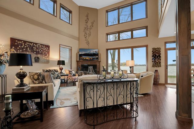 4276 114th Avenue NE, Spicer, MN 56288