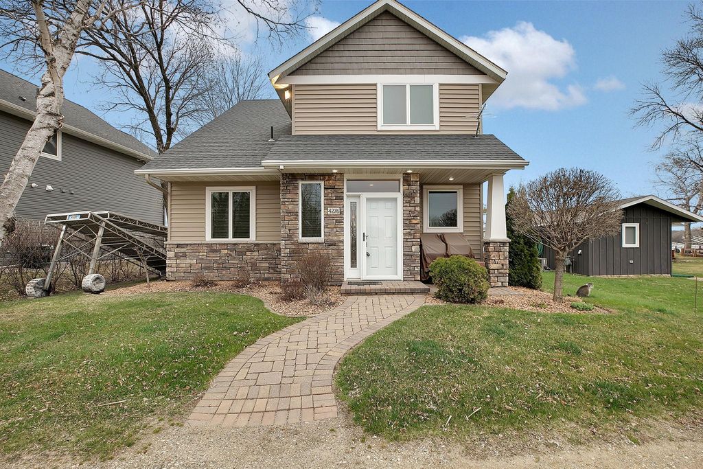 4276 114th Avenue NE, Spicer, MN 56288