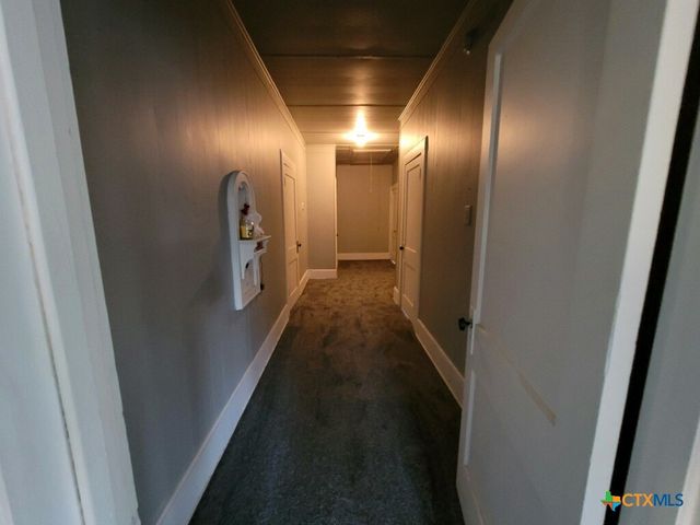 607 E 12th Street, Cameron, TX 76520