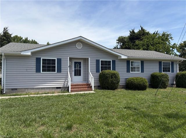 2 Butler Farm RD, Hampton, VA 23666