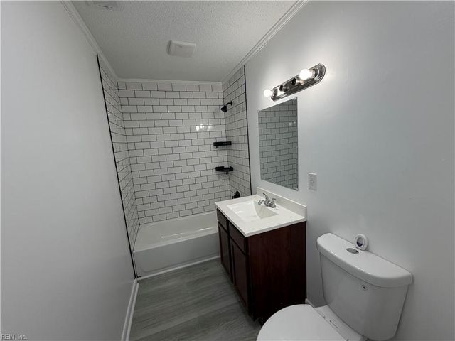 2 Butler Farm RD, Hampton, VA 23666