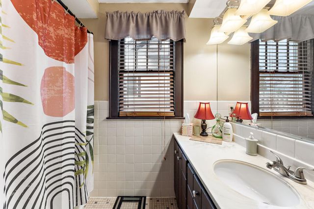 4348 Lyndale Avenue S, Minneapolis, MN 55409