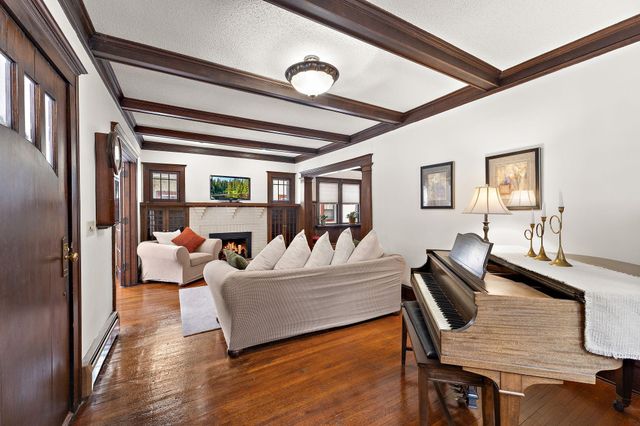 4348 Lyndale Avenue S, Minneapolis, MN 55409