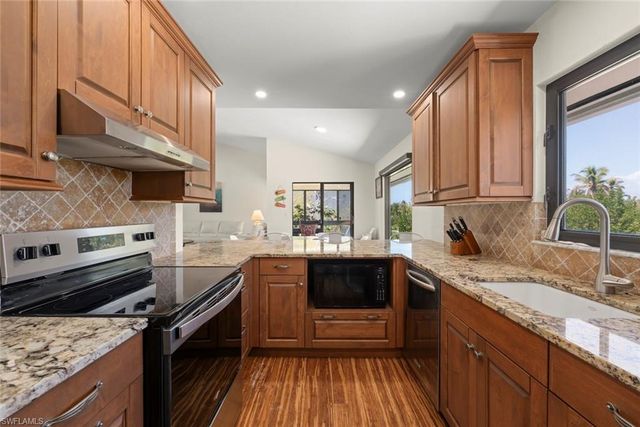 4339 Gulf Pines DR, Sanibel, FL 33957