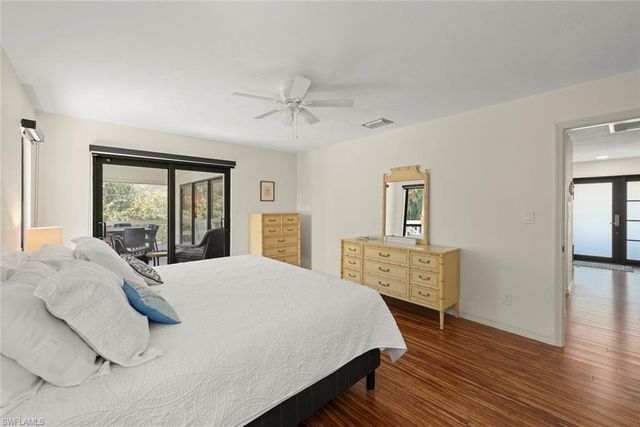 4339 Gulf Pines DR, Sanibel, FL 33957