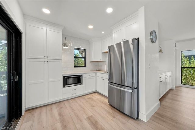 4339 Gulf Pines DR, Sanibel, FL 33957