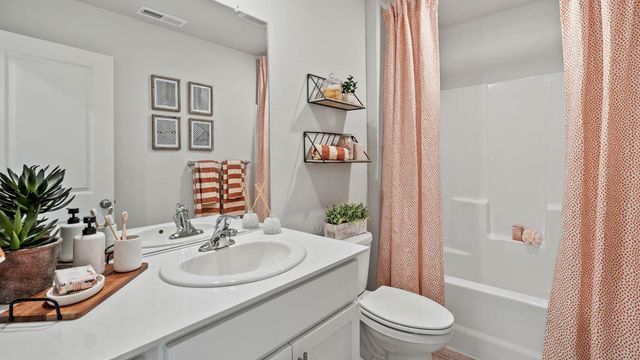 214 Darlington Street, Medford, OR 97501