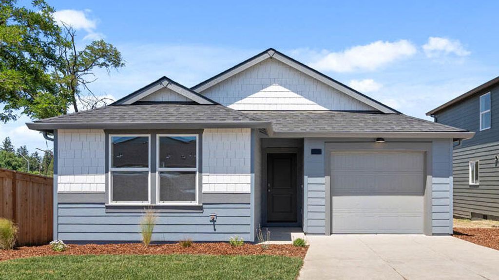 214 Darlington Street, Medford, OR 97501