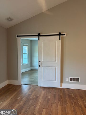 1962 Joanne Drive, Loganville, GA 30052
