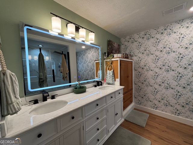 1962 Joanne Drive, Loganville, GA 30052