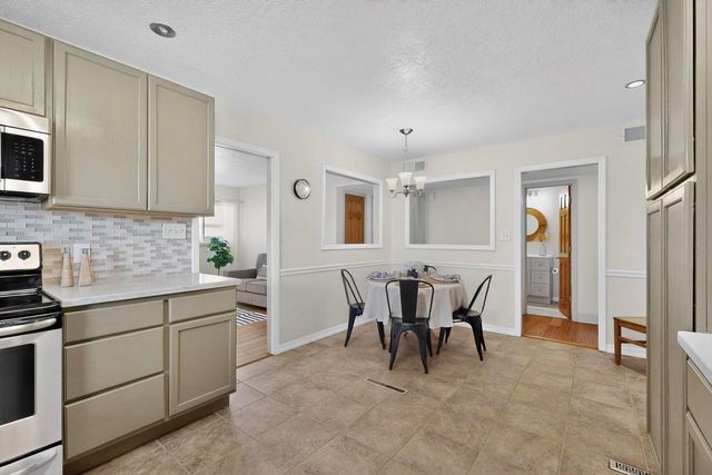 3120 Madeira Drive NE, Albuquerque, NM 87110