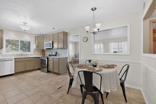 3120 Madeira Drive NE, Albuquerque, NM 87110